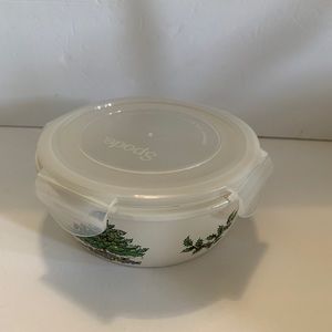 Spode Christmas Tree 6.5 bowl with locking lid New NWT Holiday gift idea